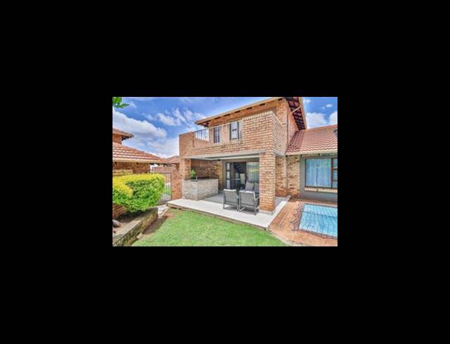 3 BEDROOM TOWNHOUSE FOR SALE IN MEYERSDAL